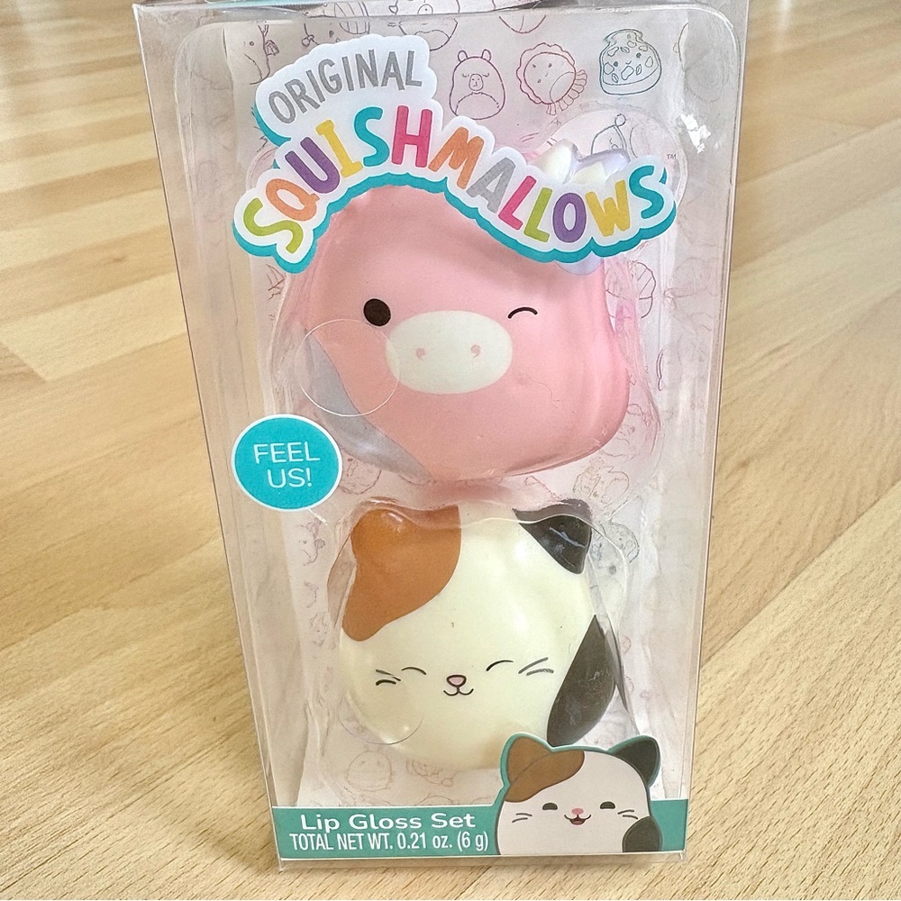 Squishmallows LIP GLOSS Set | Cow PATTY (Strawberry 🍓) & Cat CAM (Coconut 🥥) - Picture 4 of 7
